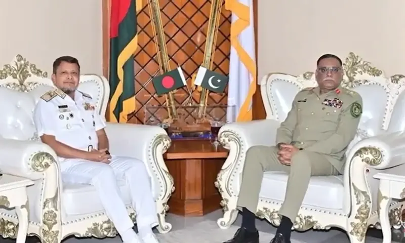 CJCSC Shamshad and Bangladesh’s air, navy chiefs vow to improve defence collaboration