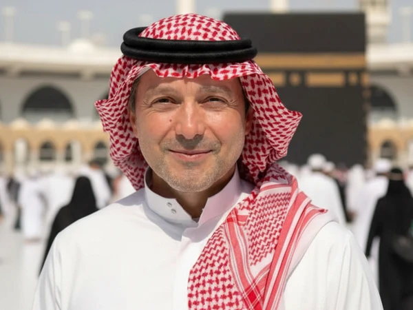 American Billionaire John Bagano Visits Masjid al-Haram After Embracing Islam; Viral Video Captures His First Moments