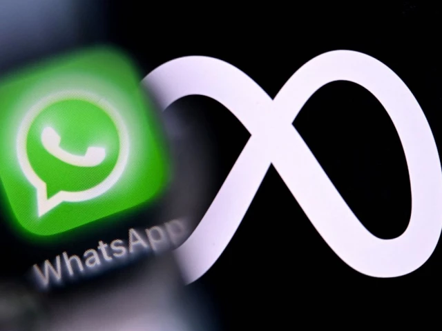 WhatsApp Lets New Group Members View Past Messages With New History Feature
