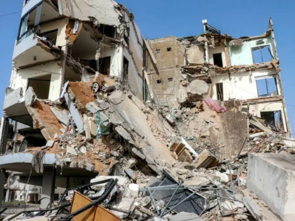 US Rescues Downed Airman as Iran War Enters Day 37 Amid Rising Tensions