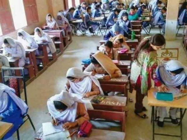 Karachi Inter Board Foils Paper Leak Attempt on First Day of Exams